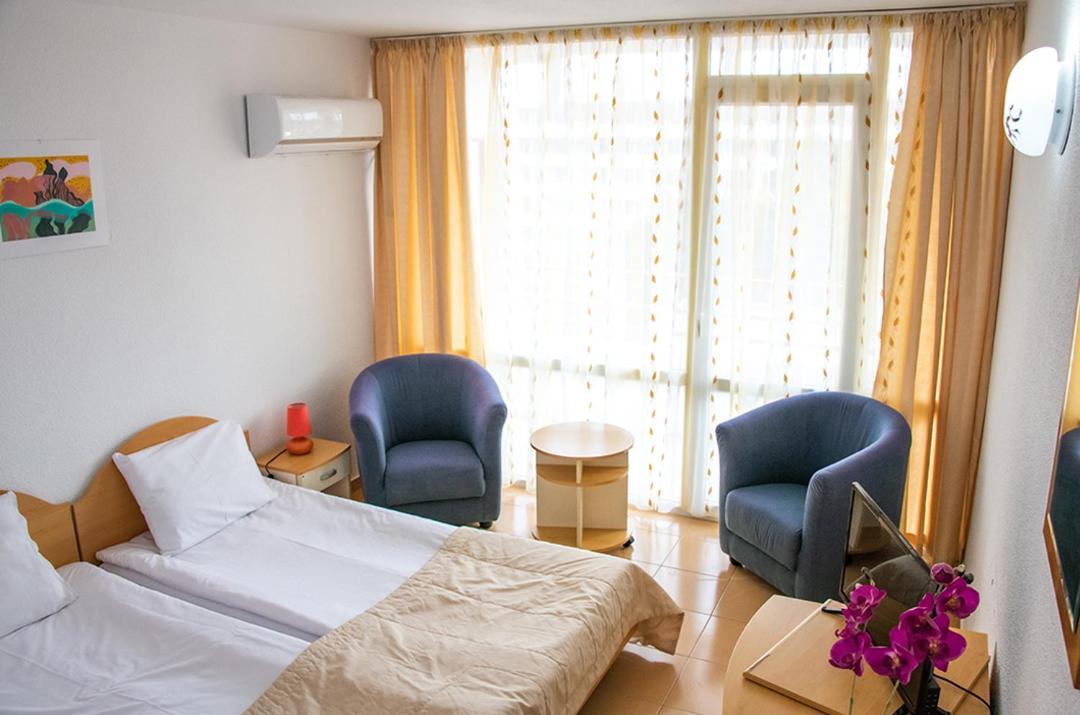 סאטורן Hotel Mures מראה חיצוני תמונה