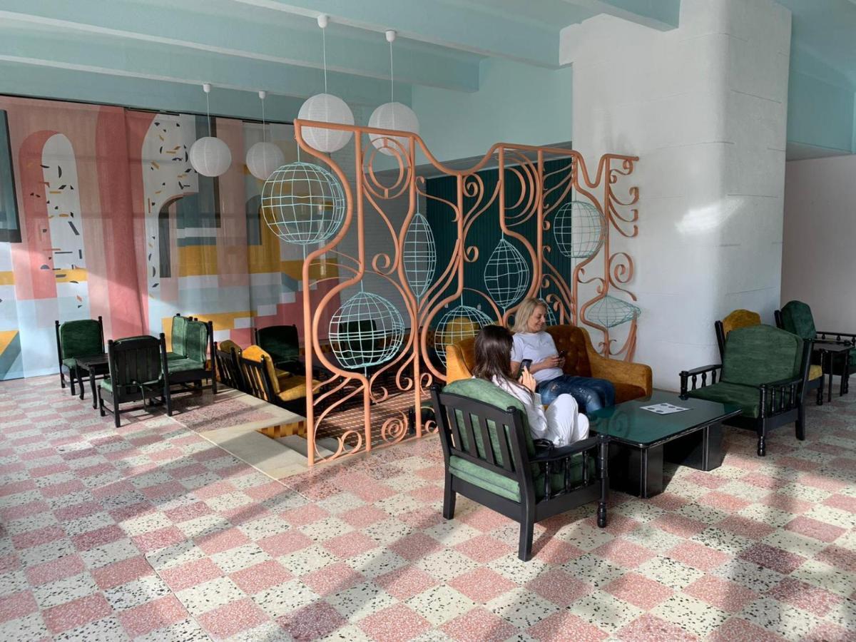 סאטורן Hotel Mures מראה חיצוני תמונה