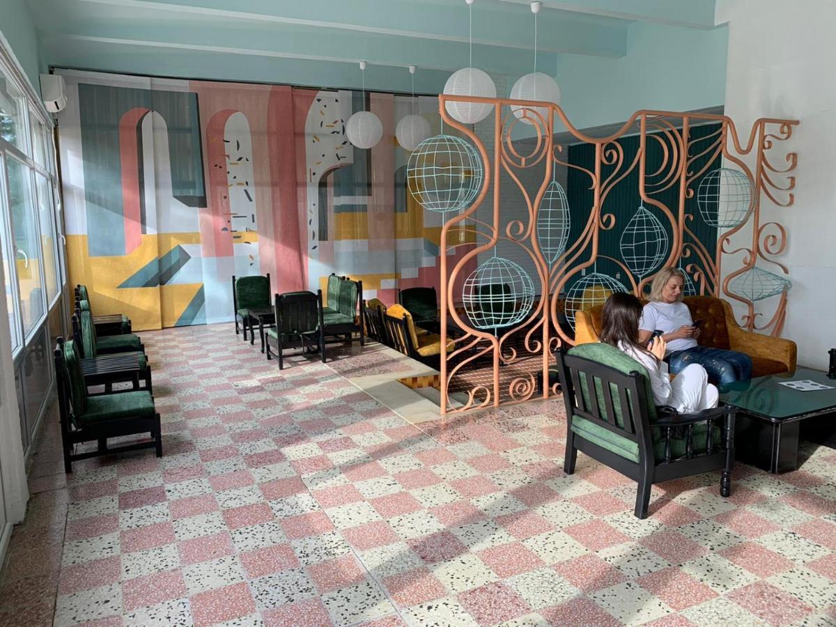 סאטורן Hotel Mures מראה חיצוני תמונה
